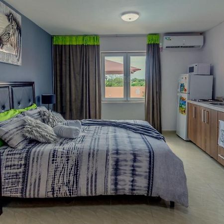 Omira Apartment Suites 威廉斯塔德 外观 照片